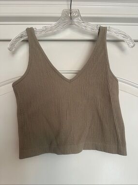 PacSun Ribbed V-Neck Crop Tank - Taupe